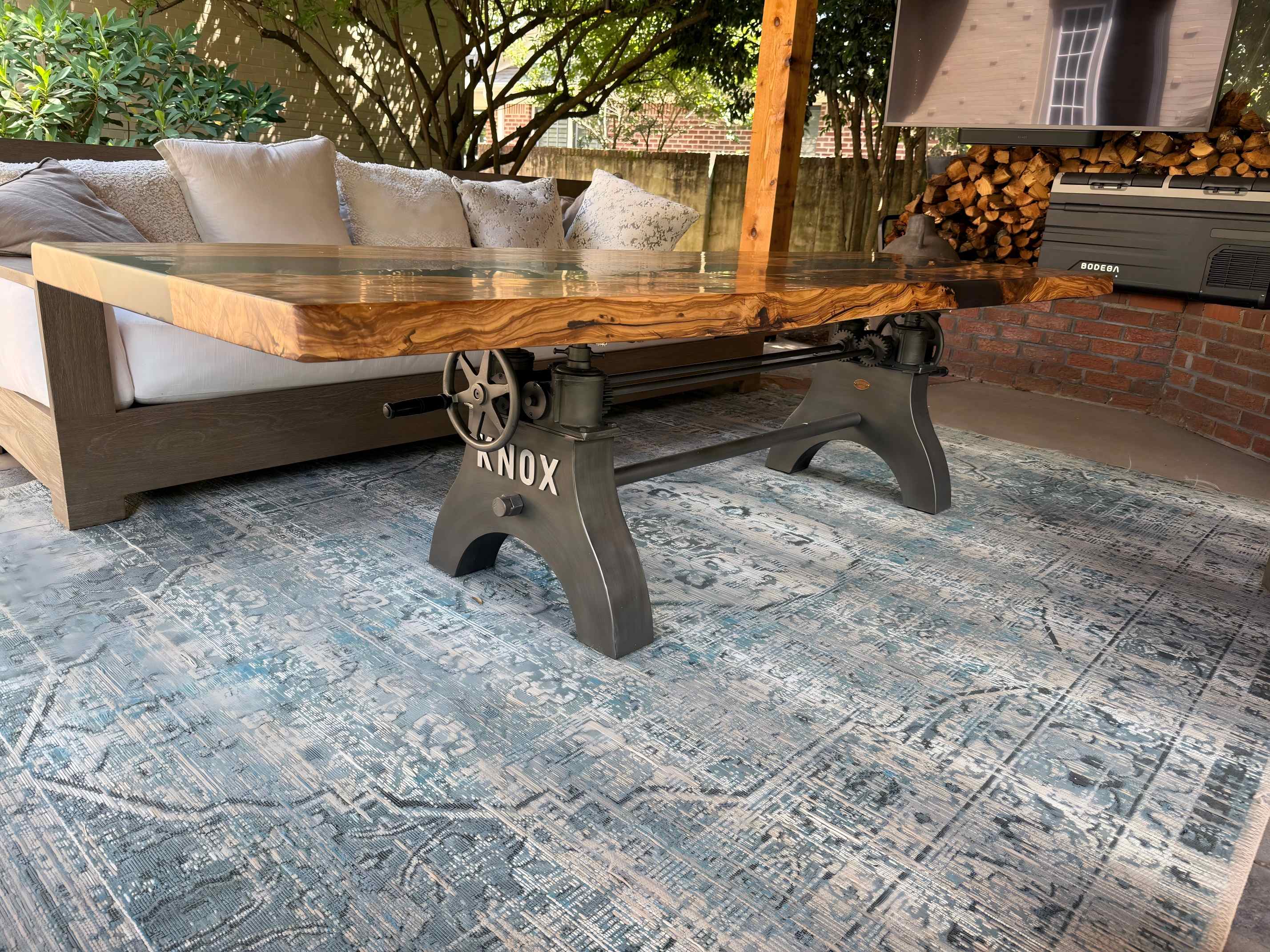 Shannon’s Patio Story: A Table Made for Sunshine and Serenity