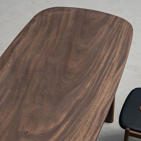 Seawavetable
lake-shaped edge