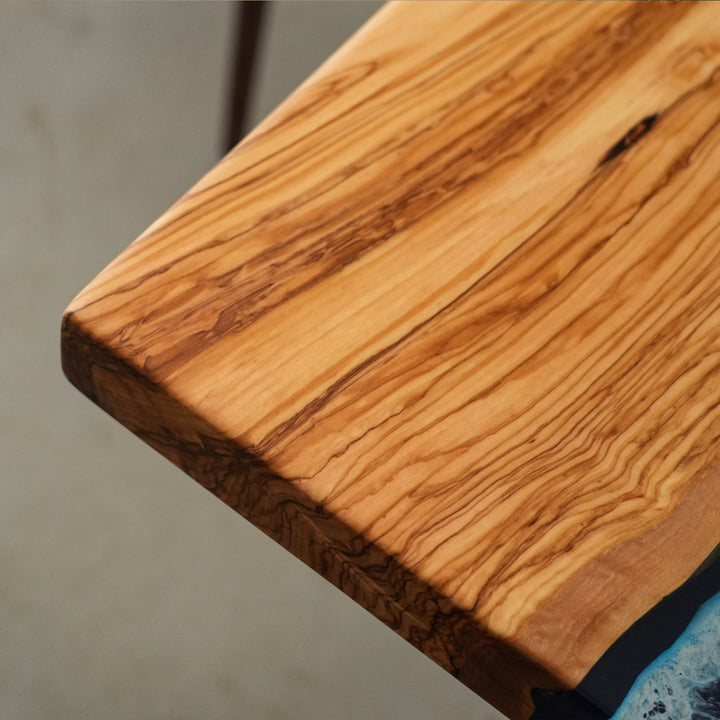 Seawavetable-Handcrafted epoxy resin dining table with wave details