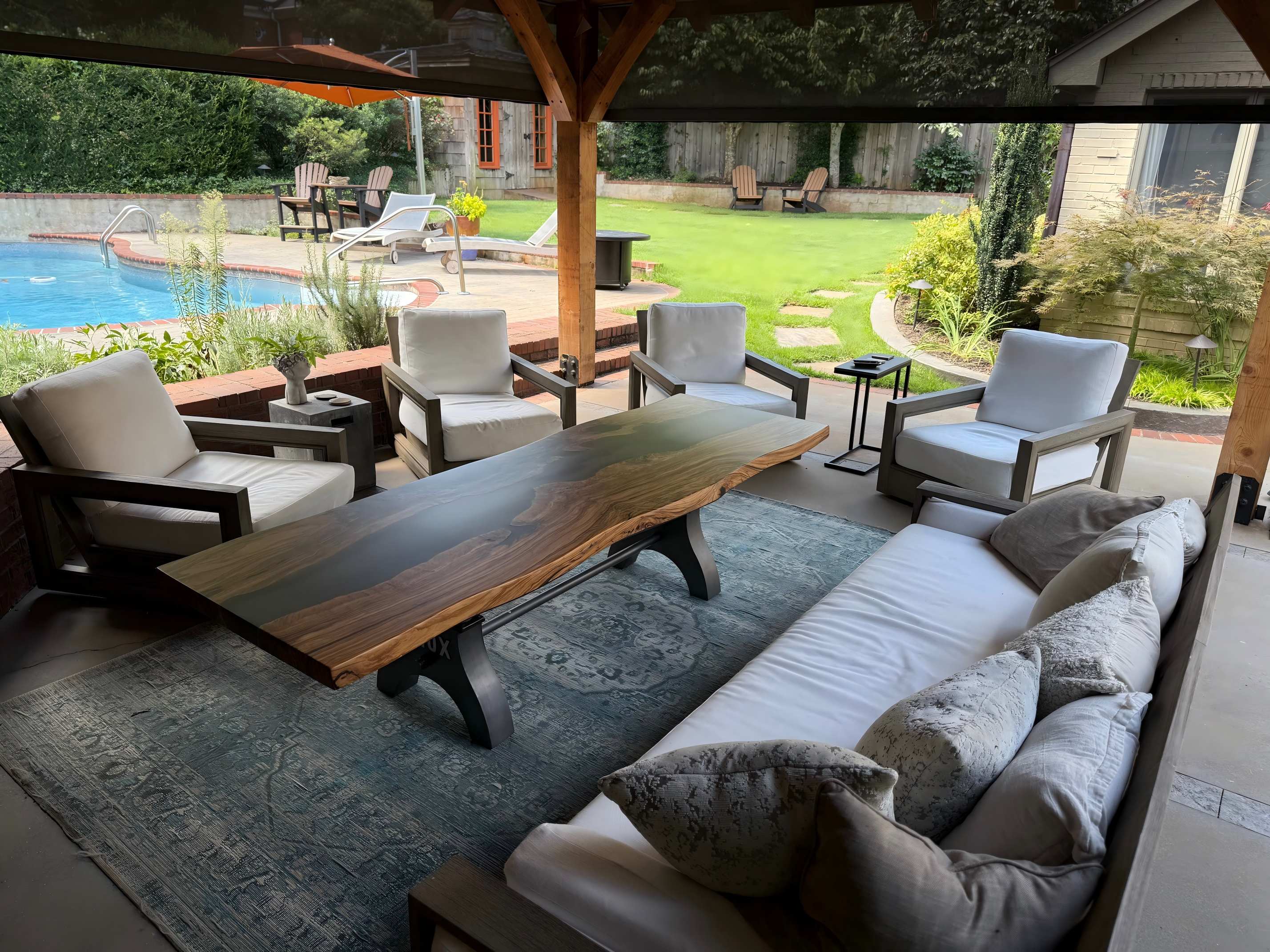 Shannon’s Patio Story: A Table Made for Sunshine and Serenity