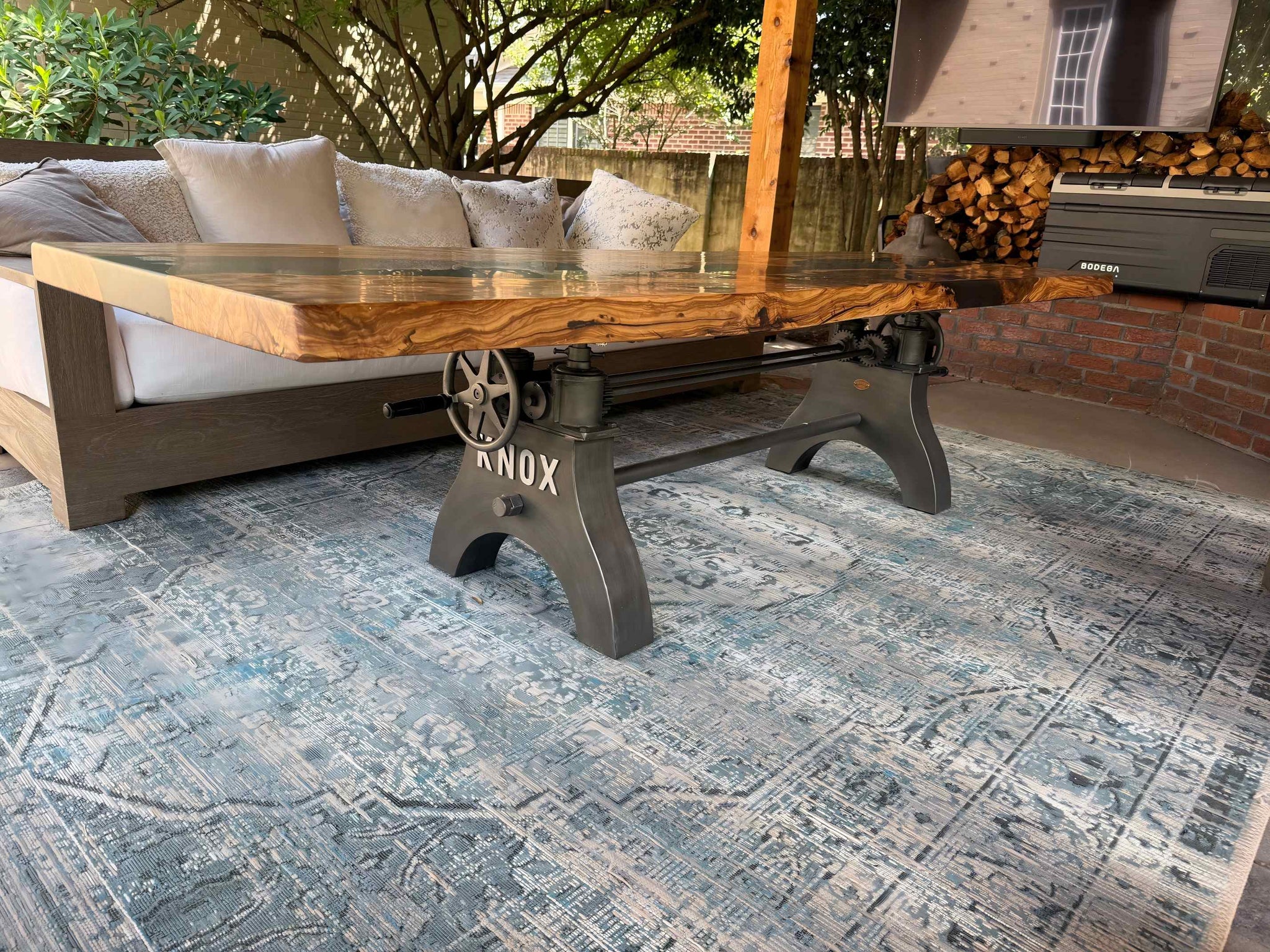 Shannon’s Patio Story: A Table Made for Sunshine and Serenity