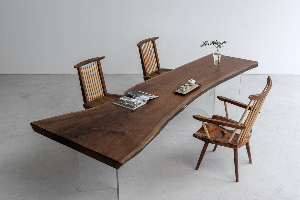 solid wood dinning table