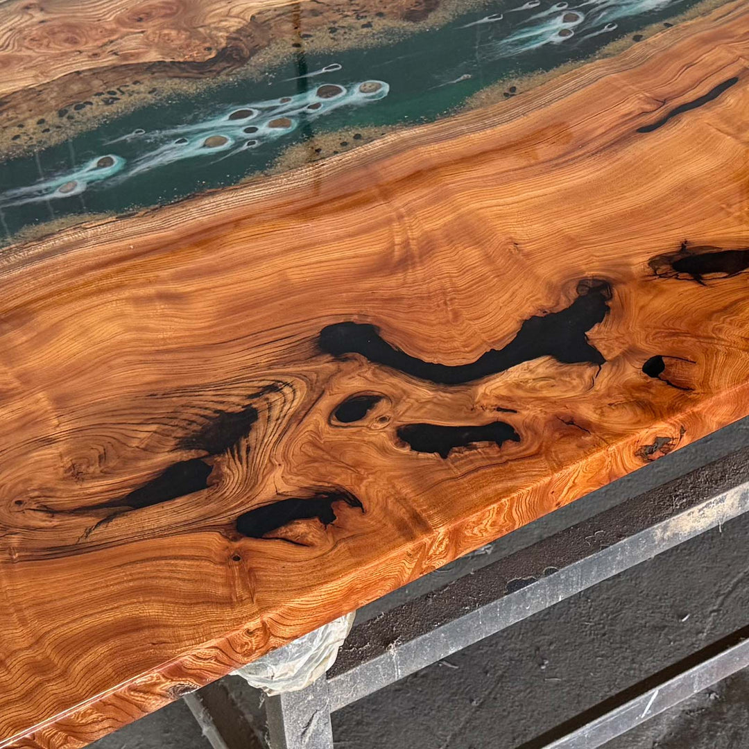 Seawavetable-Luxury dining room centerpiece beech wood green epoxy river table