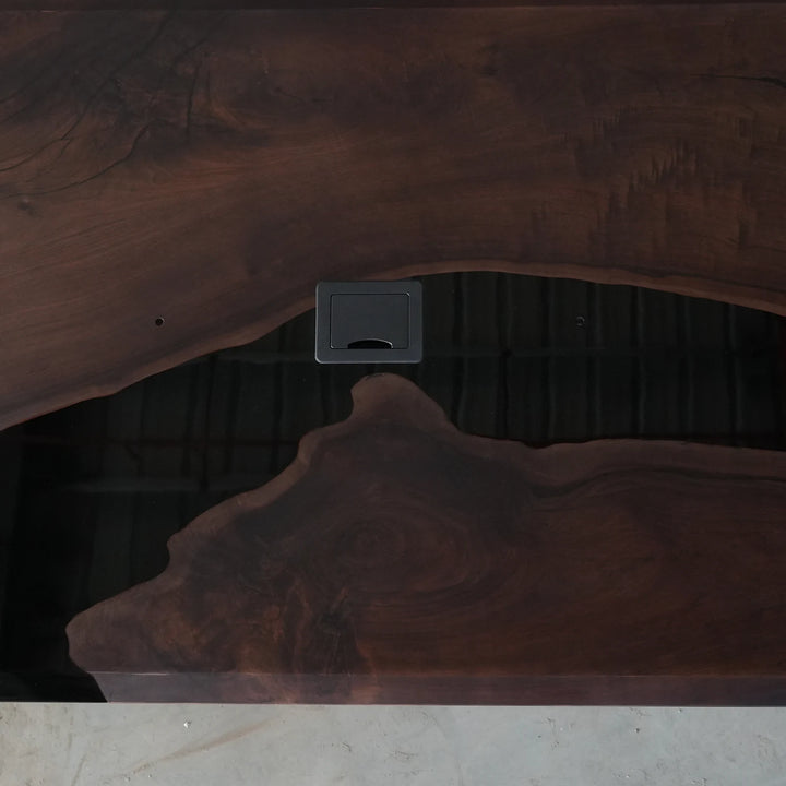 Seawavetable-gloss-resin-and-matte-wood-contrast-conference-table-surface