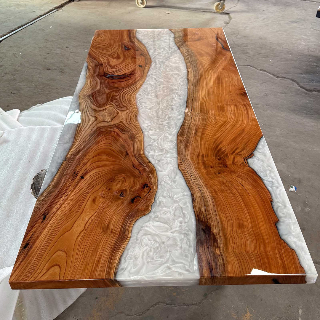 Seawavetable-Full-gloss white resin dining table handcrafted from beech wood