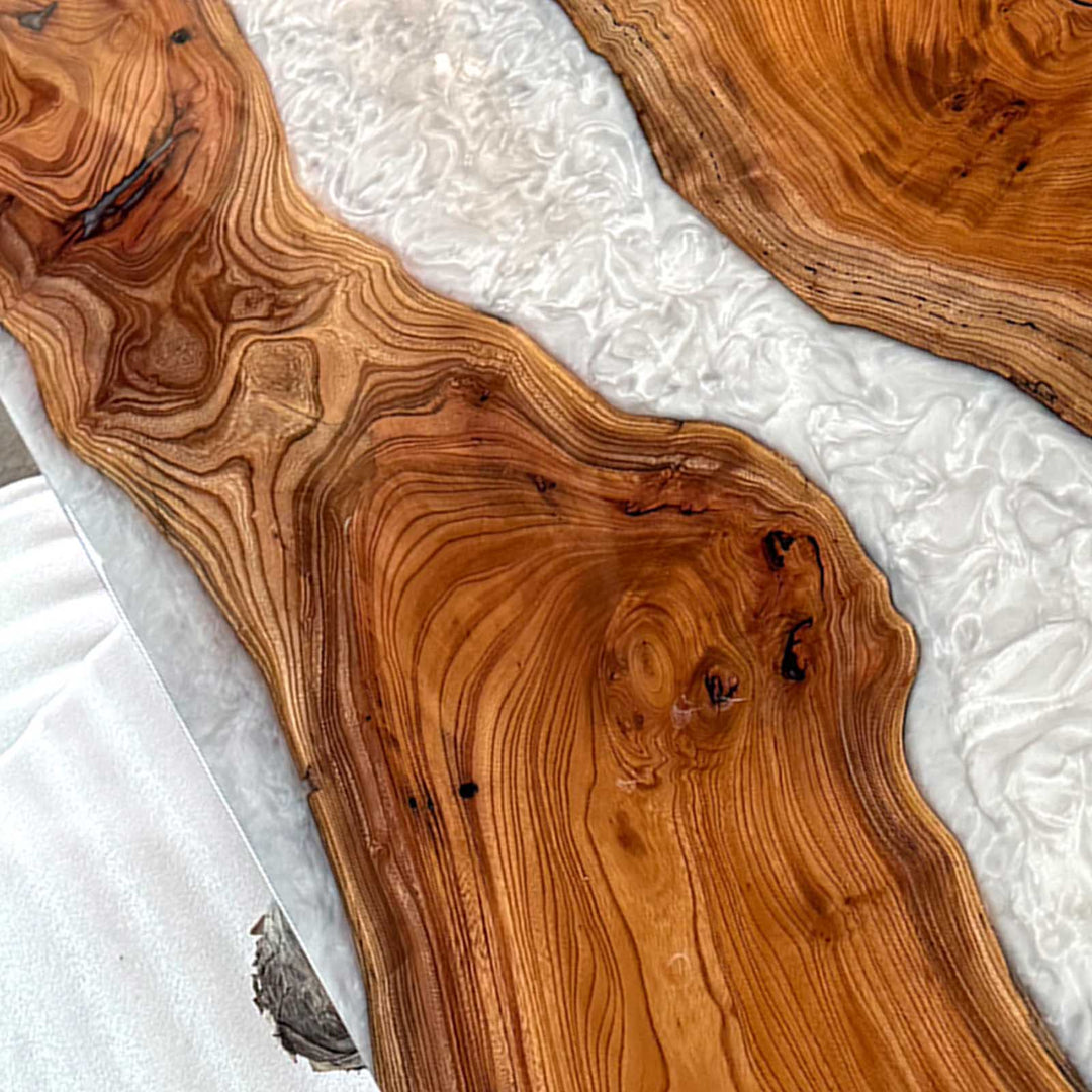 Seawavetable-Glossy resin tabletop highlighting warm beech wood texture
