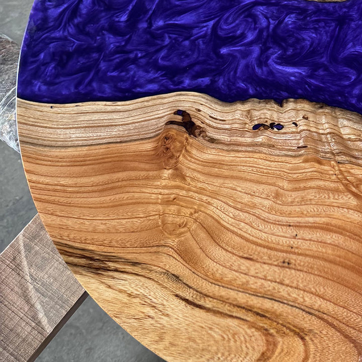 Seawavetable-Round Dining Table with Beech Wood and Royal Blue Resin River – Ohio