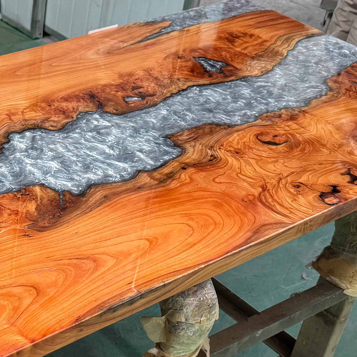 Seawavetable-Collector-grade glossy beech resin table for luxury apartments