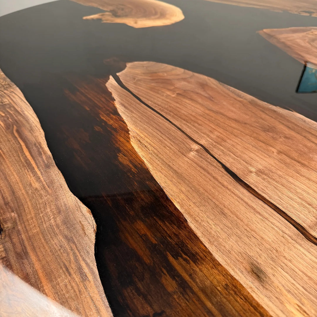 Natural Black Walnut grain detail with transparent black epoxy by SeawaveTable