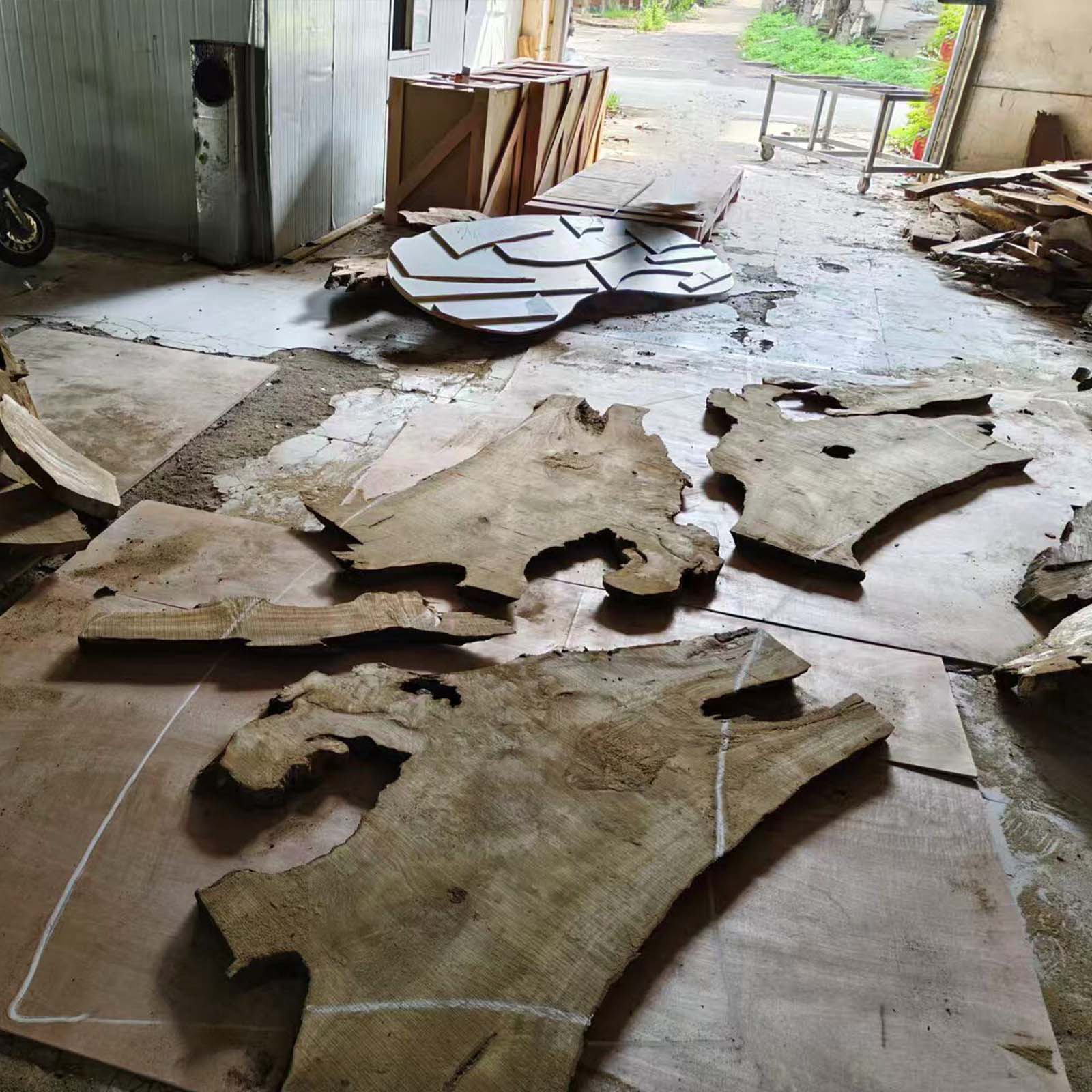Handcrafted golden camphor resin dining table featuring ocean-style blue epoxy river and natural wood grain.